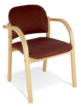 Stapelbare Holzstühle mit Armlehnen